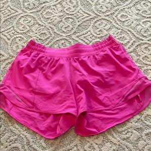 Lululemon Hotty Hot low-rise lined shorts 4”